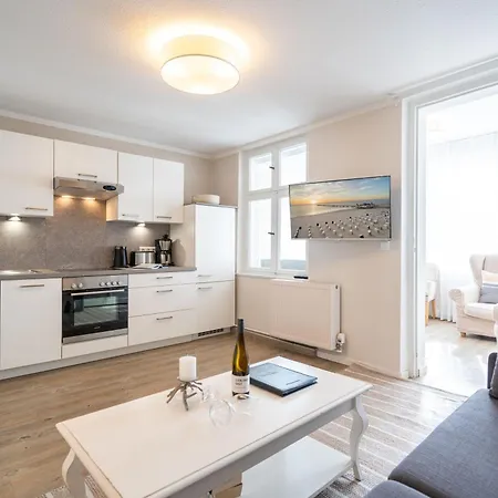 Apartment Albertine App 11 *